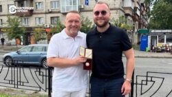 Наживались на войне. Дело отца и сына Гринкевичей: бизнесменов из Львова обвиняют в поставках ВСУ одежды и белья низкого качества 