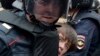 В России задерживают протестующих против пенсионной реформы