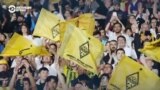 Как болельщики в Алматы праздновали выход футбольного клуба "Кайрат" в групповой этап Лиги чемпионов